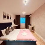 102 Hideaway I 1 Bedroom In Aviatiei
