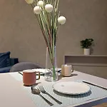 Апартаменти 102 Hideaway I 1 Bedroom In Aviatiei